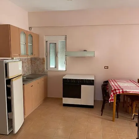 Lola's Sea View 2 סרנדה