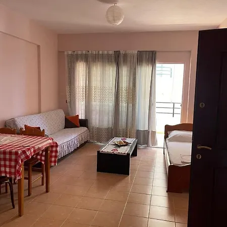 Lola's Sea View 2 * סרנדה